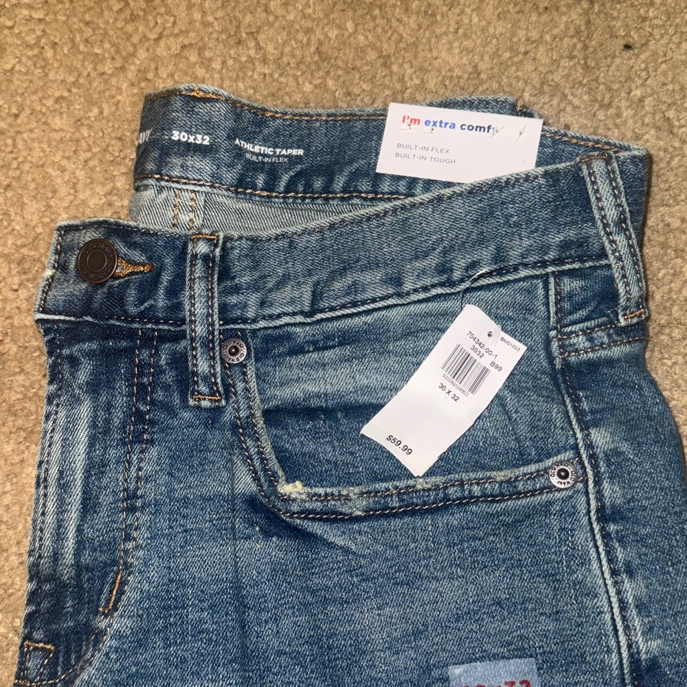 Old Navy Men's ripped  jeans BRAND NEW
